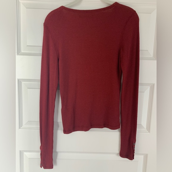 Abercrombie & Fitch Rib Tee - Picture 2 of 2